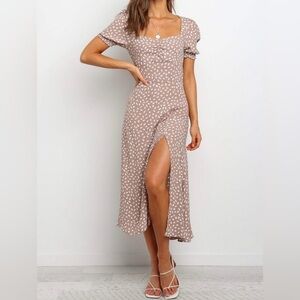 Petal + Pup Franklin Print Puff Sleeve Midi Dress. Brand new with tags. US 10